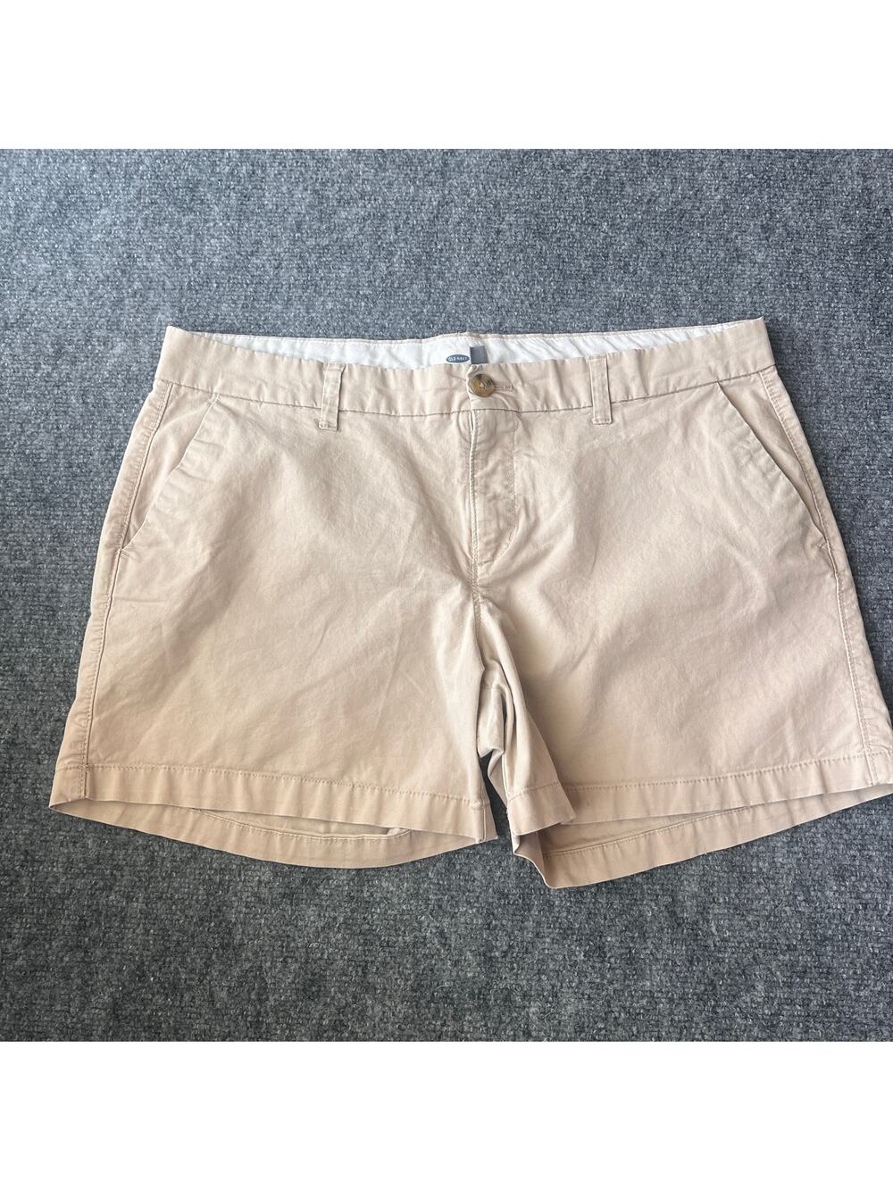 Old Navy Women's Khaki Chino Shorts Size 12 Beige Casual Flat Front - Picture 1 of 5